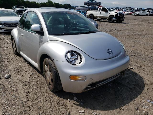 VOLKSWAGEN NEW BEETLE 2000 with VIN 3VWDD21C9YM480684 - Photo from auction