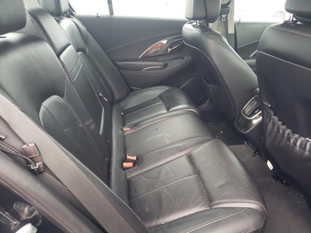 Photo 17 from auction – 2014 BUICK LACROSSE with VIN 1G4GB5GR5EF195443
