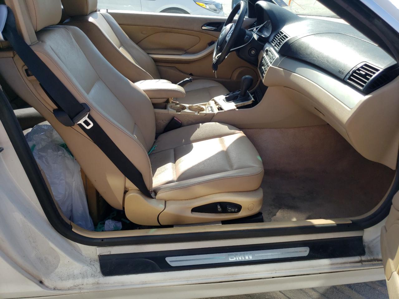 Photo 5 from auction – 2004 BMW 325 CI with VIN WBABW33484PL33242