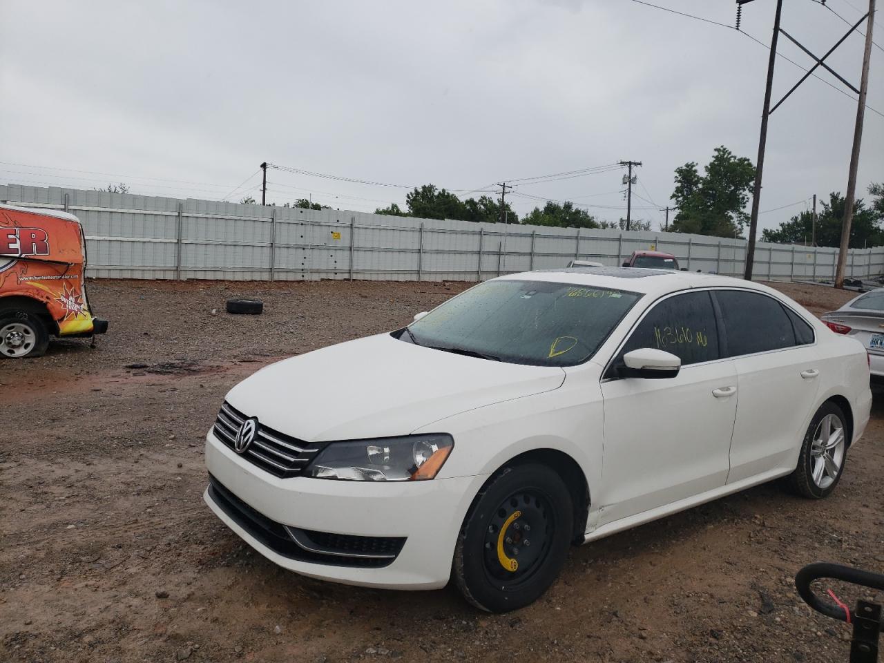 Photo 2 from auction – 2014 VOLKSWAGEN PASSAT SE with VIN 1VWBS7A31EC038974