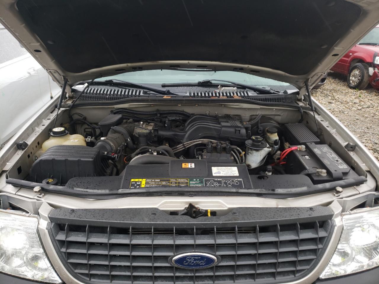 Photo 7 from auction – 2004 FORD EXPLORER X with VIN 1FMZU72K64ZA13867