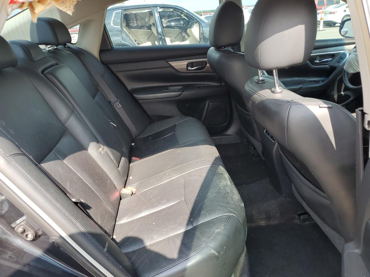 Photo 6 from auction – 2013 NISSAN ALTIMA with VIN 1N4AL3AP5DN563892
