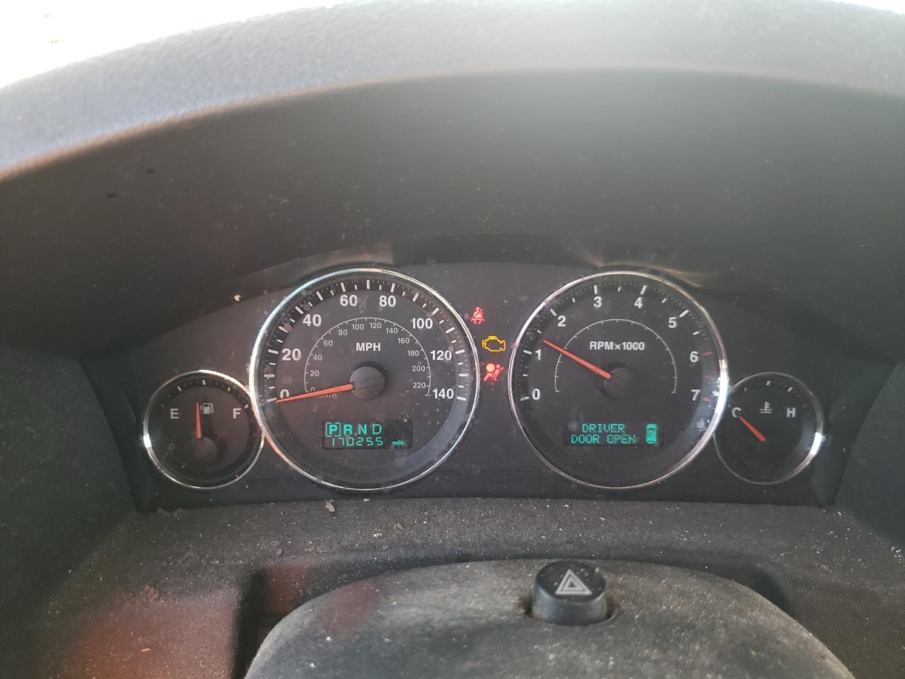 Photo 8 from auction – 2007 JEEP COMMANDER with VIN 1J8HG48K27C656844