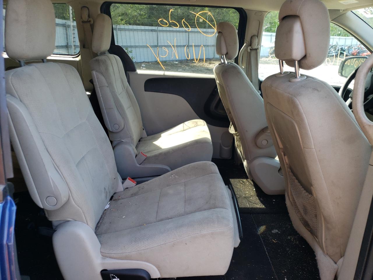 Photo 6 from auction – 2011 DODGE GRAND CARA with VIN 2D4RN3DGXBR650676