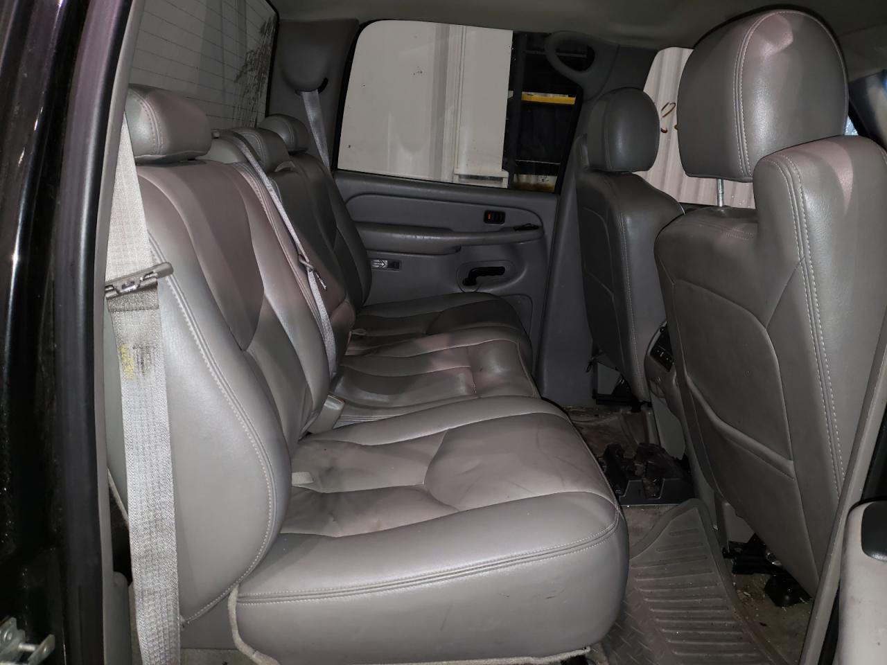 Photo 6 from auction – 2005 GMC NEW SIERRA with VIN 2GTEC13T351276466