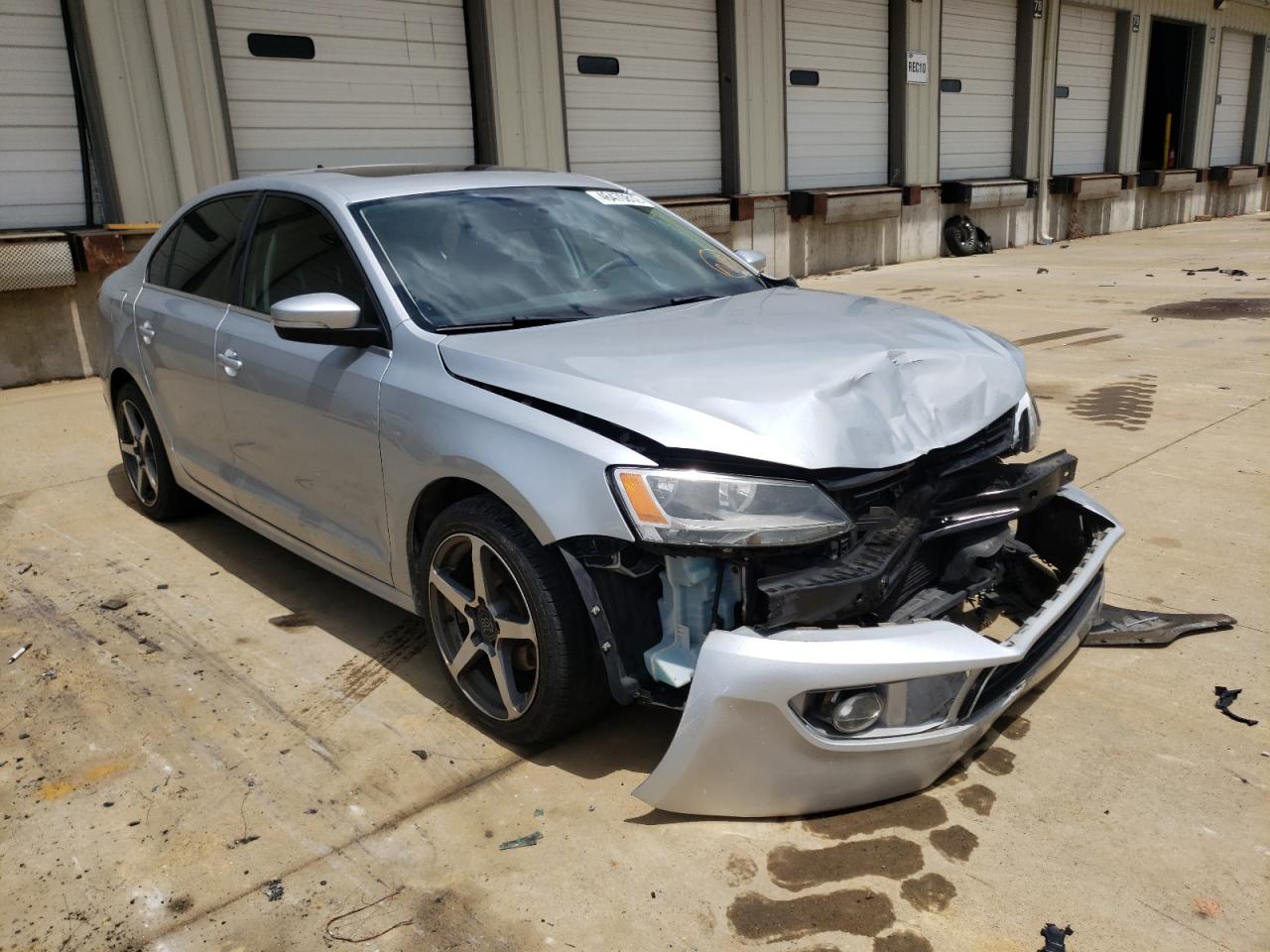 Photo 1 from auction – 2012 VOLKSWAGEN JETTA SEL with VIN 3VWLP7AJ2CM008768