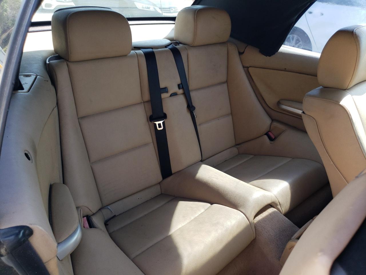 Photo 6 from auction – 2004 BMW 325 CI with VIN WBABW33484PL33242