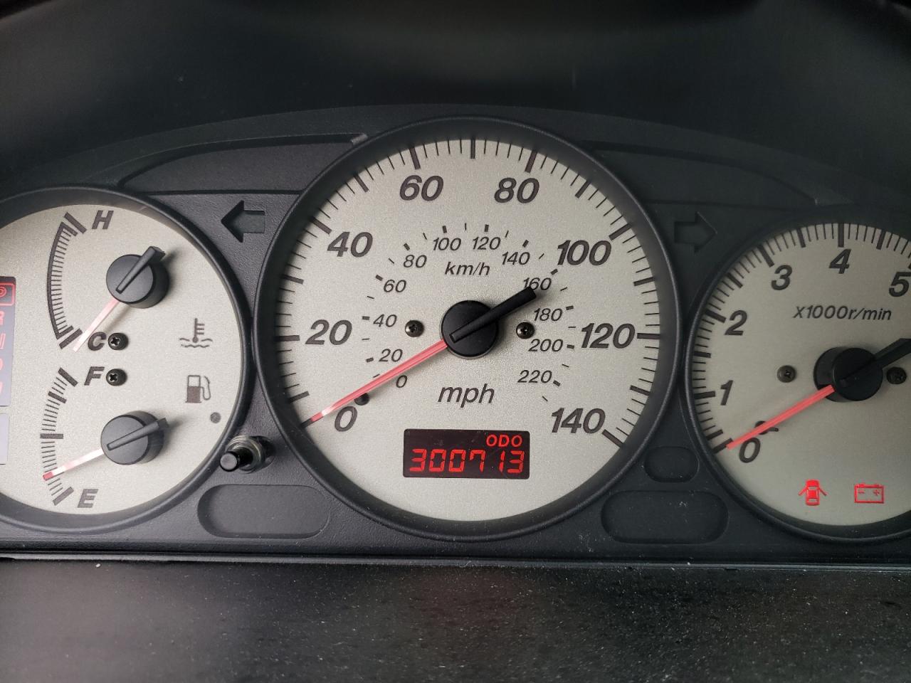 Photo 8 from auction – 2003 MAZDA PROTEGE PR with VIN JM1BJ245131221340