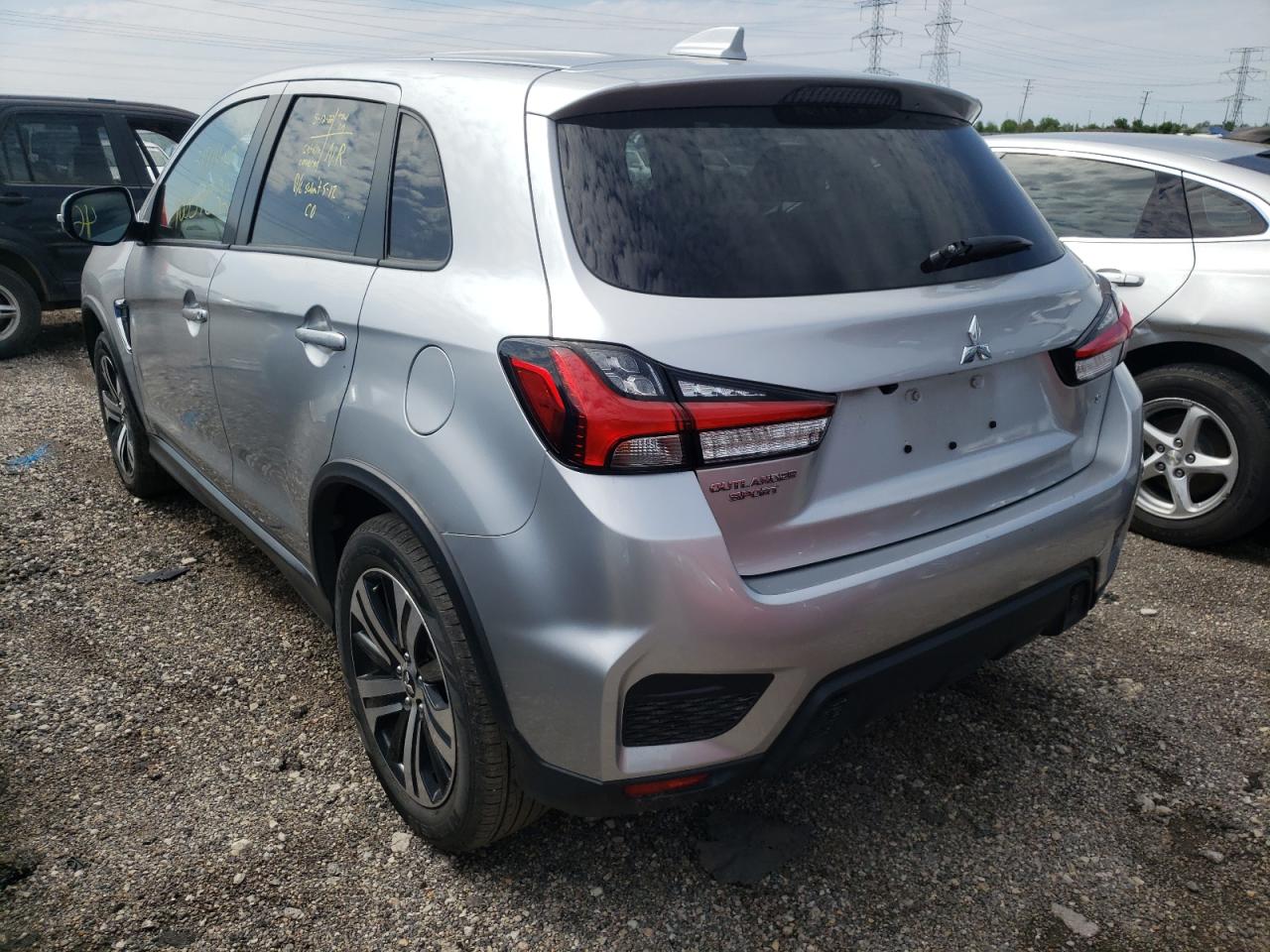 Photo 3 from auction – 2020 MITSUBISHI OUTLANDER with VIN JA4AP4AU3LU008562