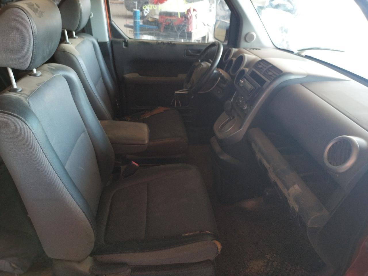 Photo 5 from auction – 2003 HONDA ELEMENT EX with VIN 5J6YH18593L005079
