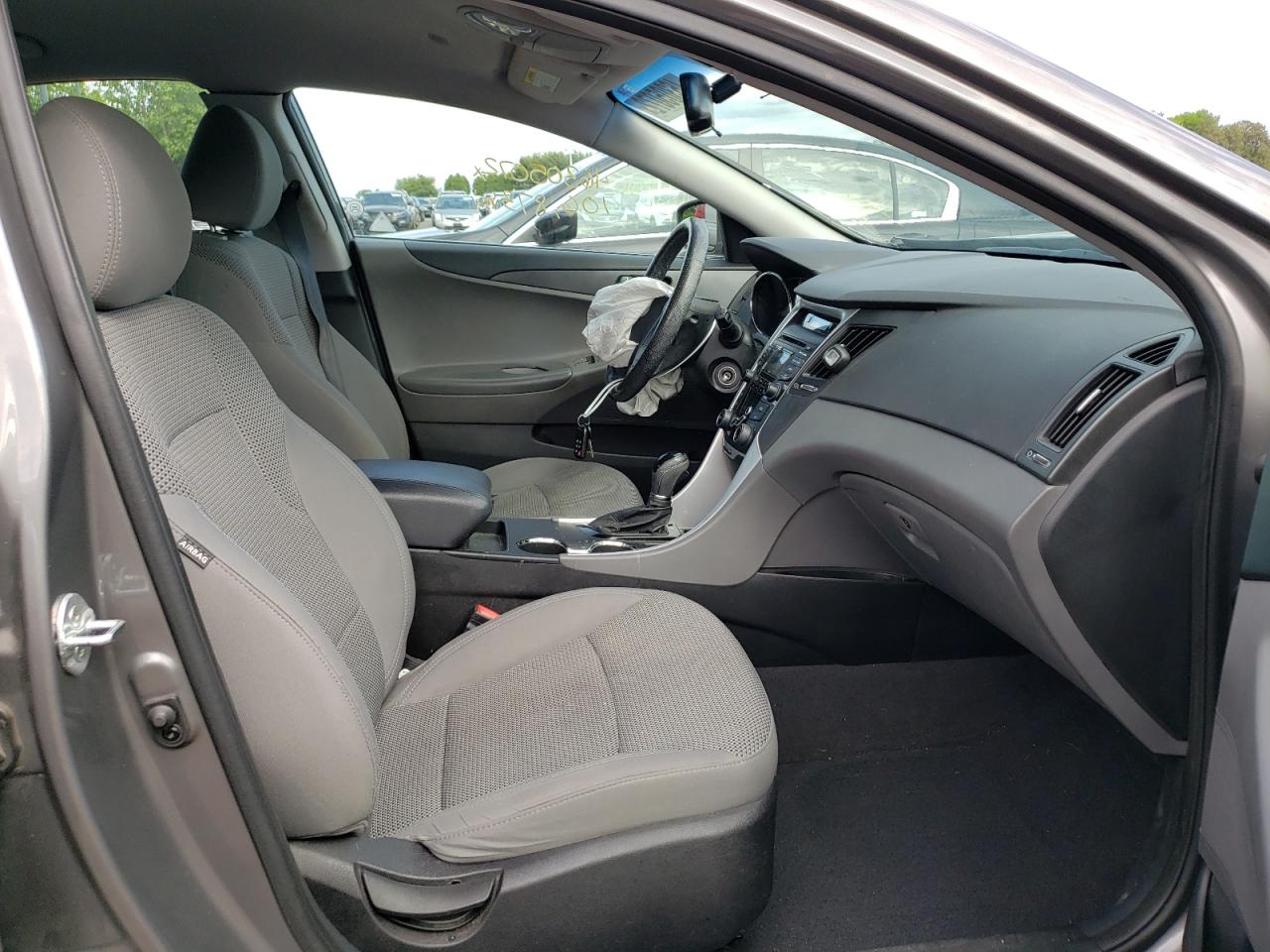 Photo 19 from auction – 2012 HYUNDAI SONATA GLS with VIN 5NPEB4AC2CH493574