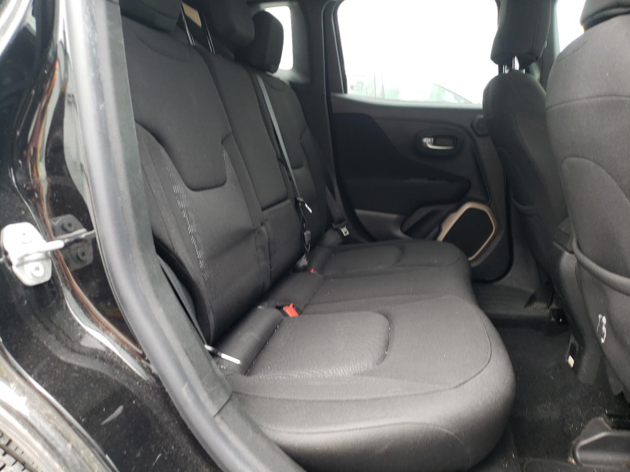 Photo 6 from auction – 2015 JEEP RENEGADE L with VIN ZACCJABTXFPB39546