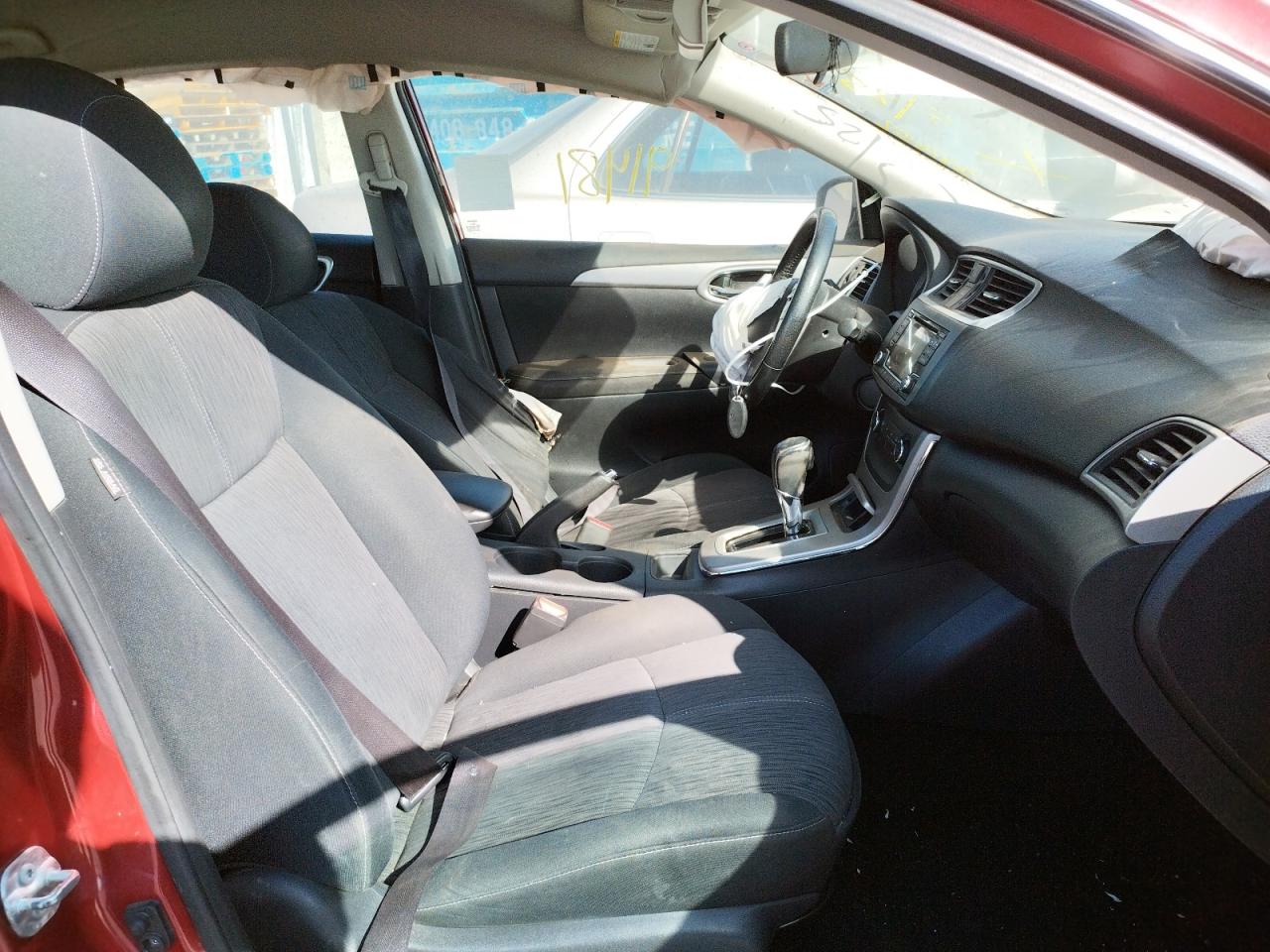 Photo 5 from auction – 2015 NISSAN SENTRA S with VIN 3N1AB7AP2FL665841