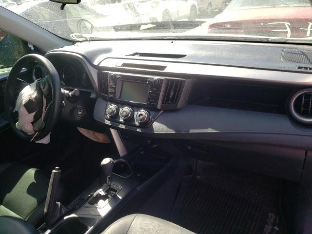 Photo 9 from auction – 2018 TOYOTA RAV4 LE with VIN JTMBFREV8JJ720108