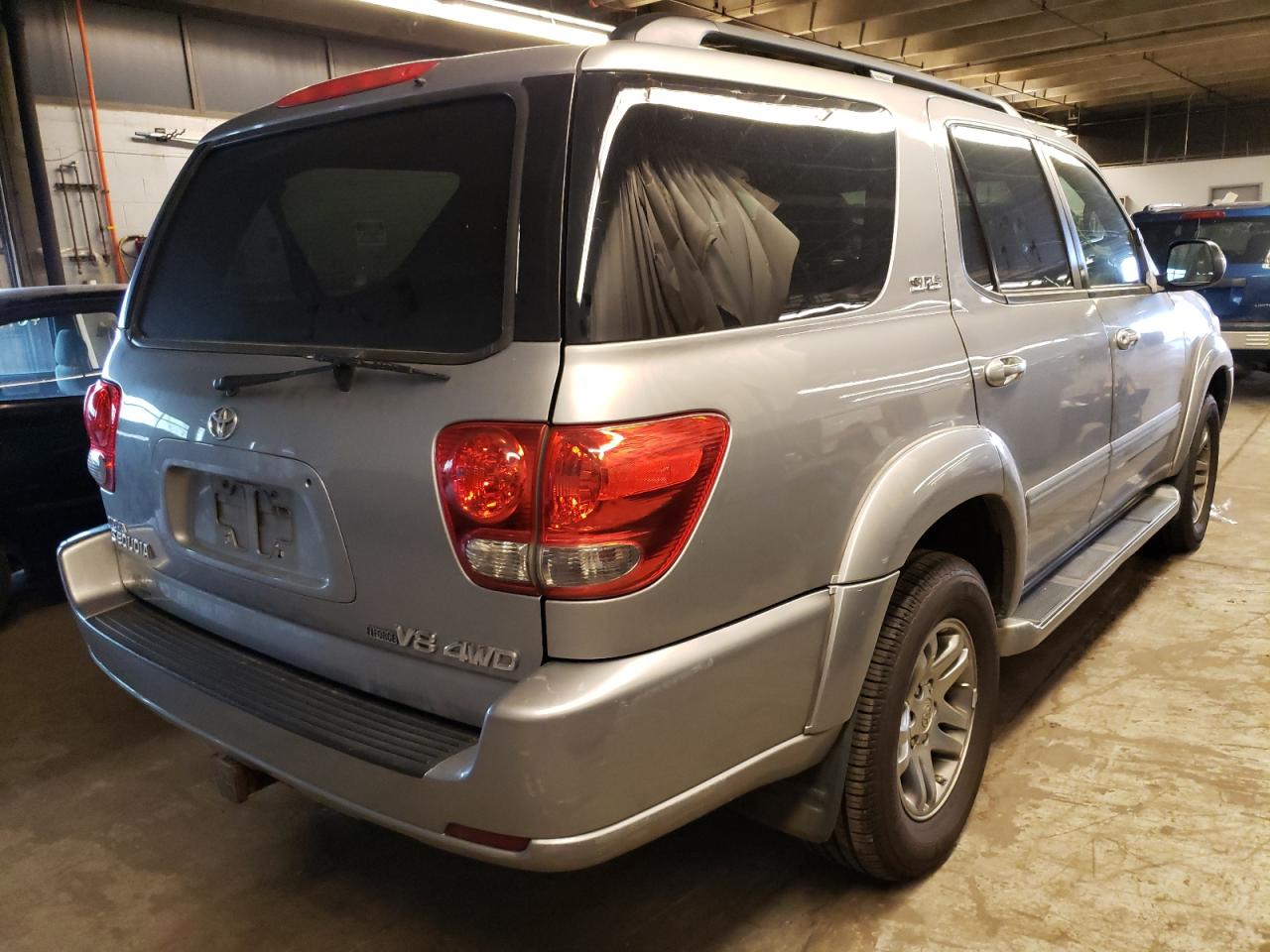 Photo 4 from auction – 2007 TOYOTA SEQUOIA SR with VIN 5TDBT44A77S279187