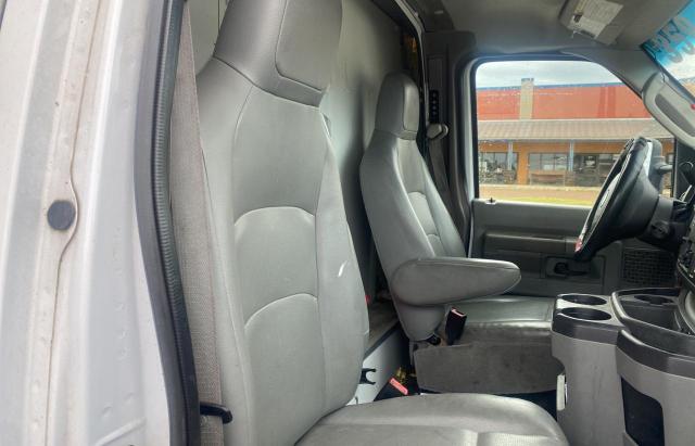 Photo 6 from auction – 2015 FORD ECONOLINE with VIN 1FDWE3FS0FDA32255