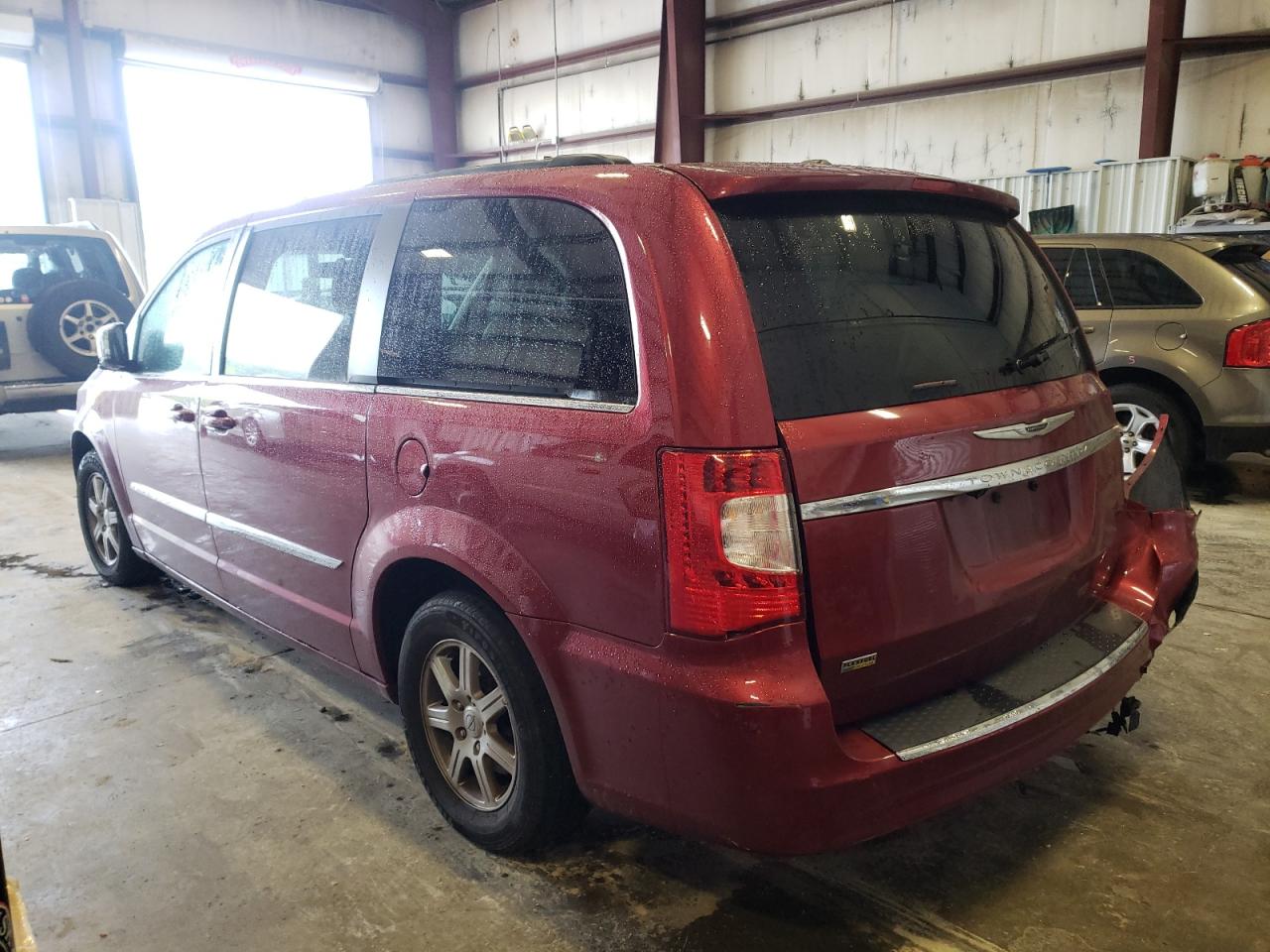 Photo 3 from auction – 2012 CHRYSLER TOWN & COU with VIN 2C4RC1CG1CR156281
