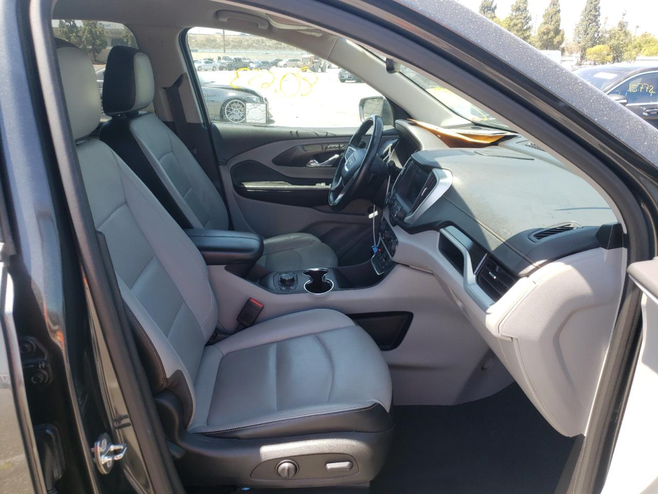Photo 5 from auction – 2018 GMC TERRAIN SL with VIN 3GKALPEX0JL171625