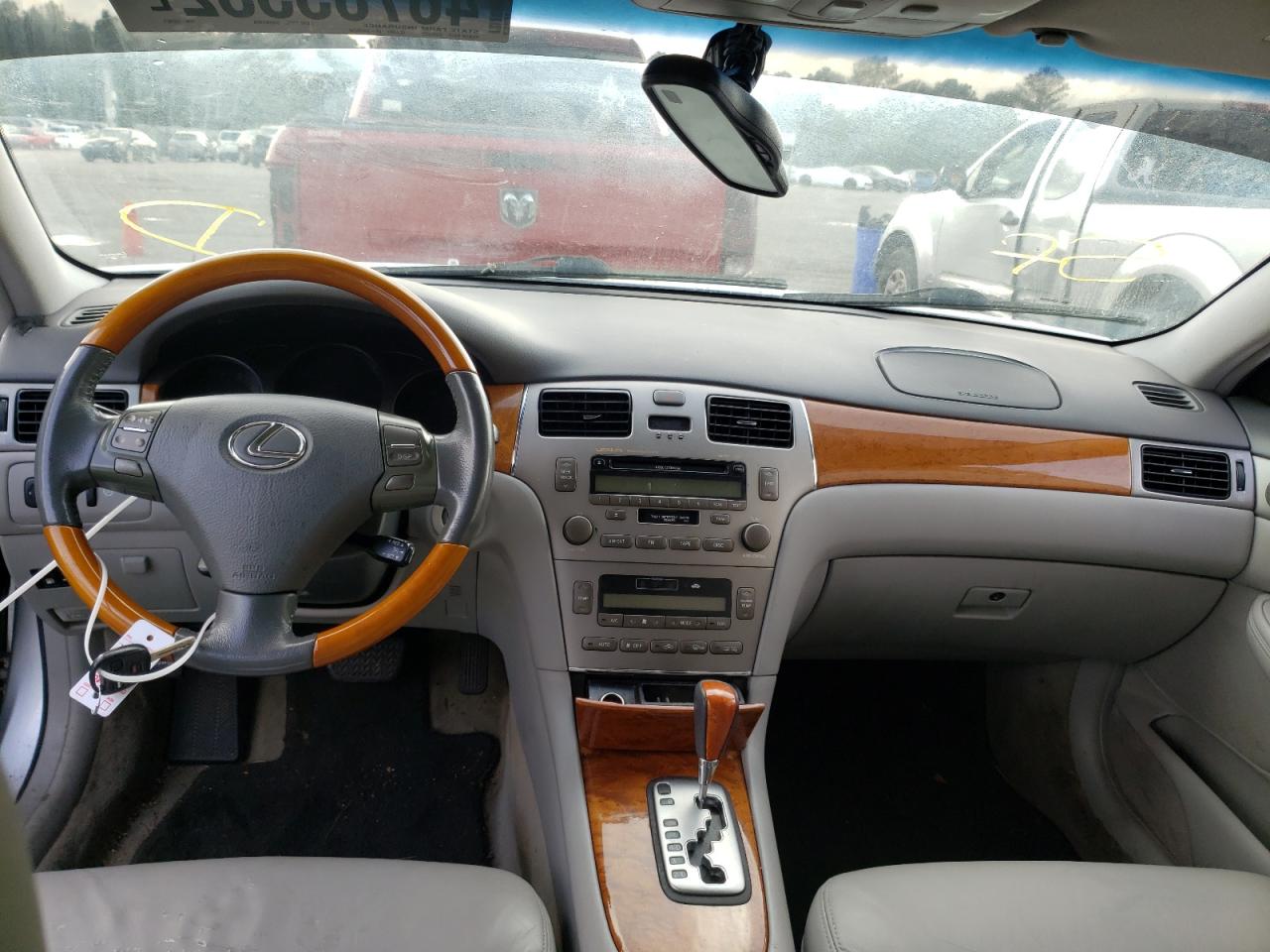 Photo 9 from auction – 2005 LEXUS ES 330 with VIN JTHBA30GX55120921