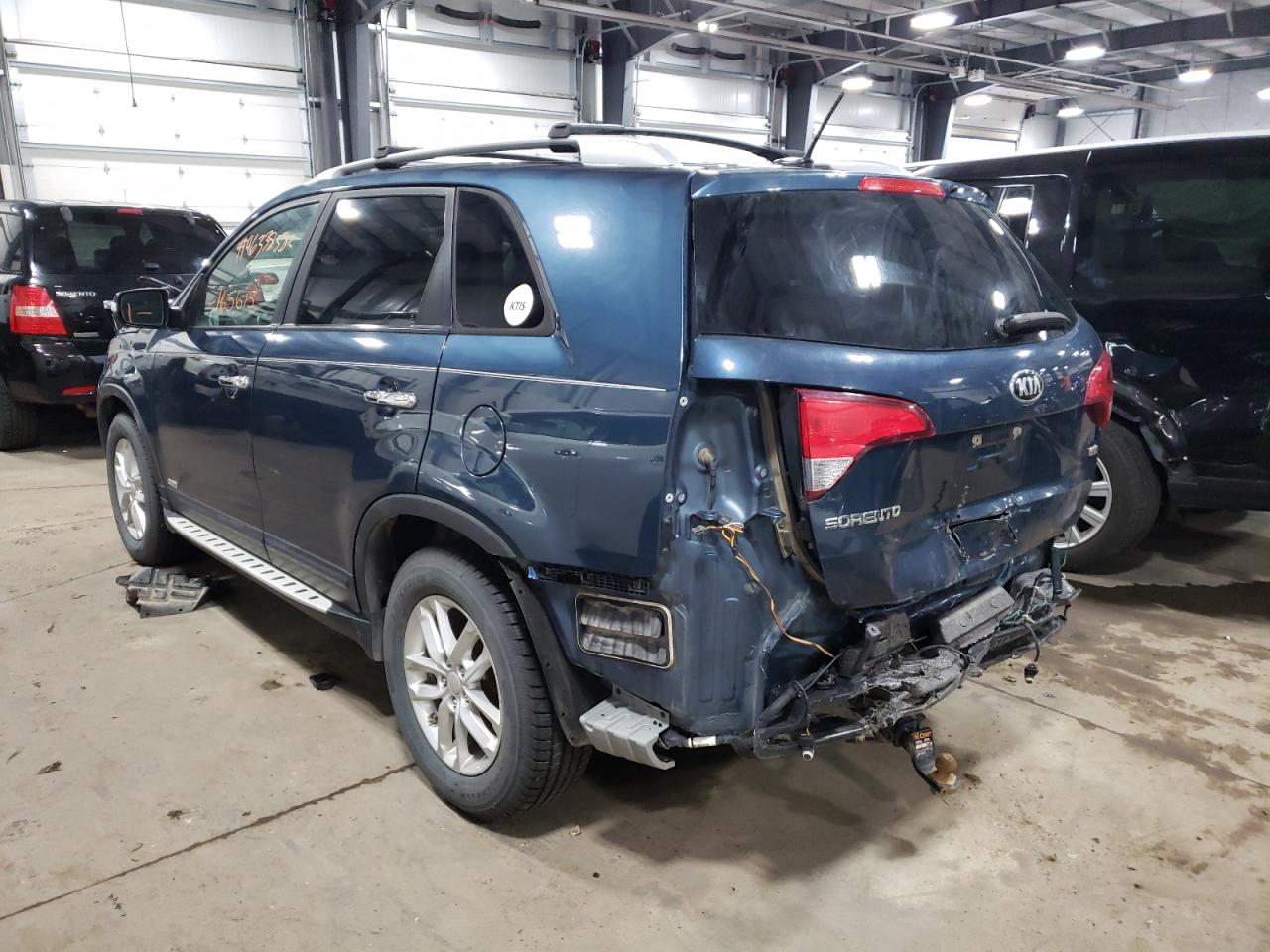 Photo 3 from auction – 2014 KIA SORENTO LX with VIN 5XYKTDA63EG517630