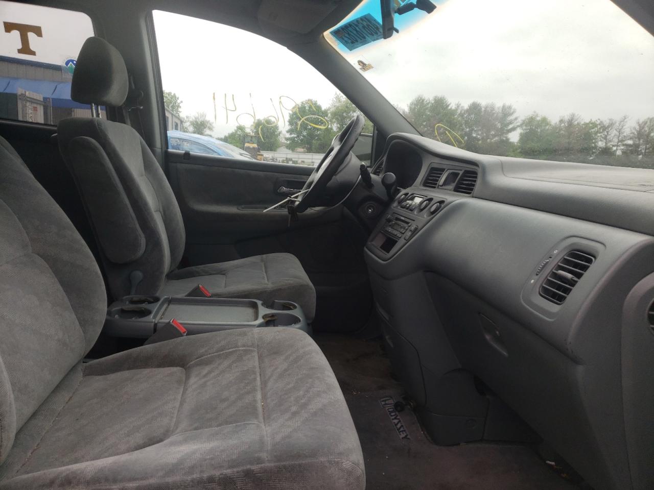 Photo 19 from auction – 2002 HONDA ODYSSEY EX with VIN 5FNRL18672B003317