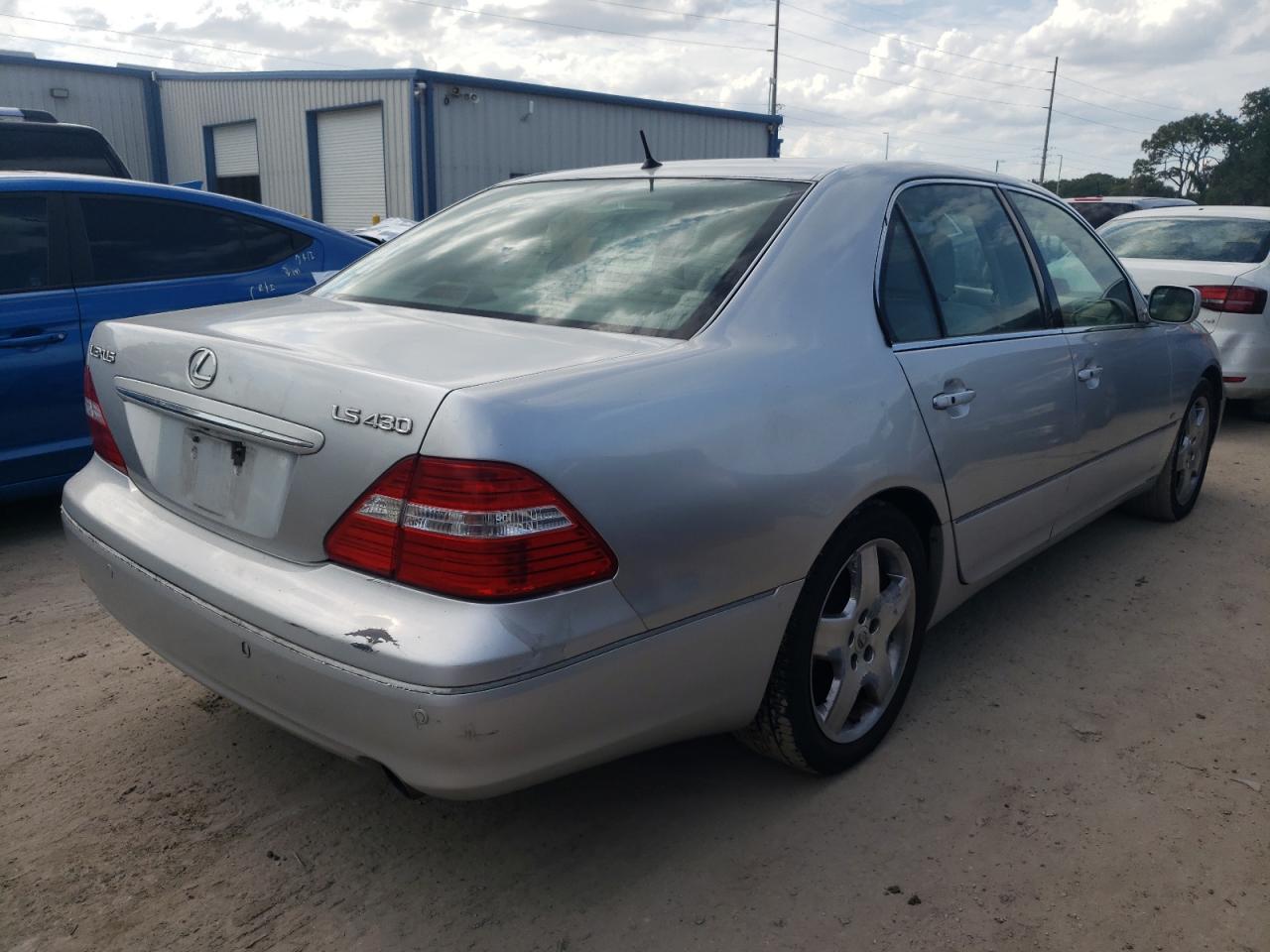 Photo 4 from auction – 2004 LEXUS LS 430 with VIN JTHBN36F740168021
