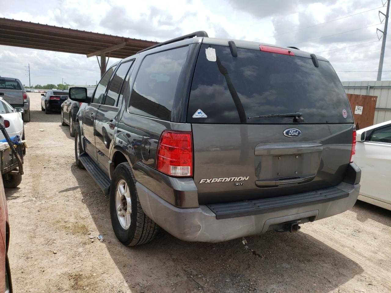 Photo 3 from auction – 2005 FORD EXPEDITION with VIN 1FMPU15505LA61542
