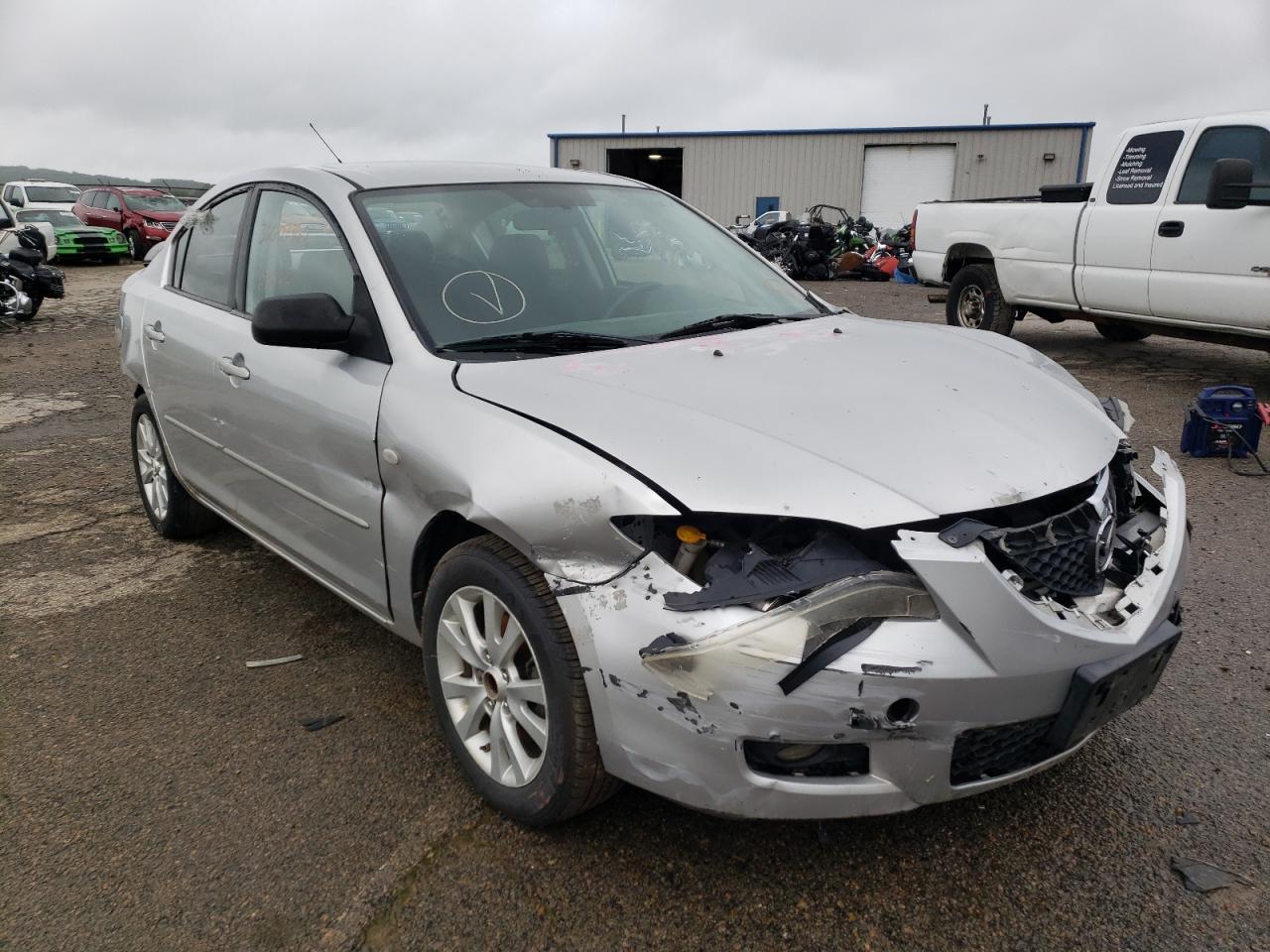 MAZDA 3 I 2007 مع رقم تعريف المركبة JM1BK32G671617423 - صورة من المزاد