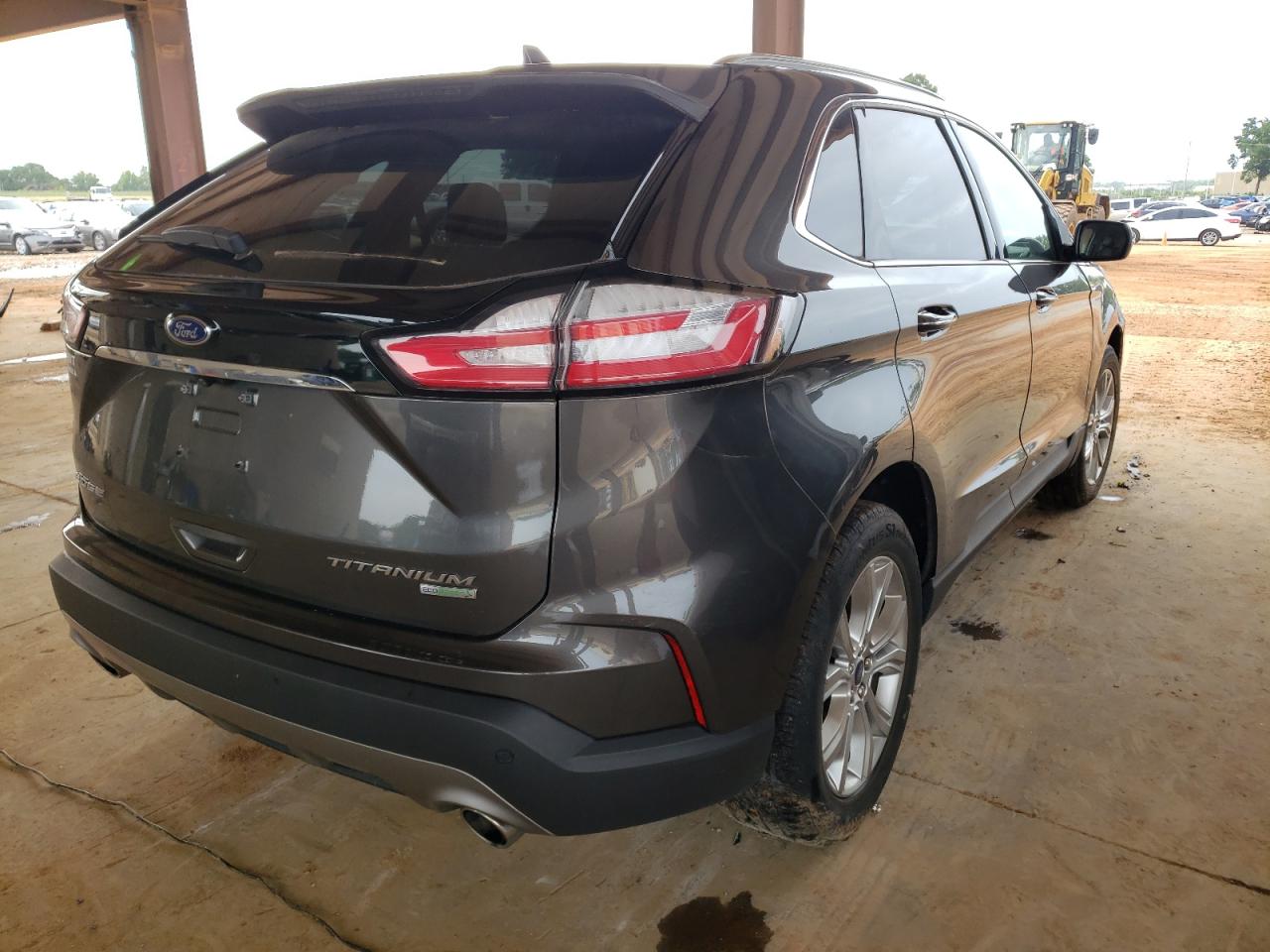 Photo 4 from auction – 2019 FORD EDGE TITAN with VIN 2FMPK3K96KBB47720