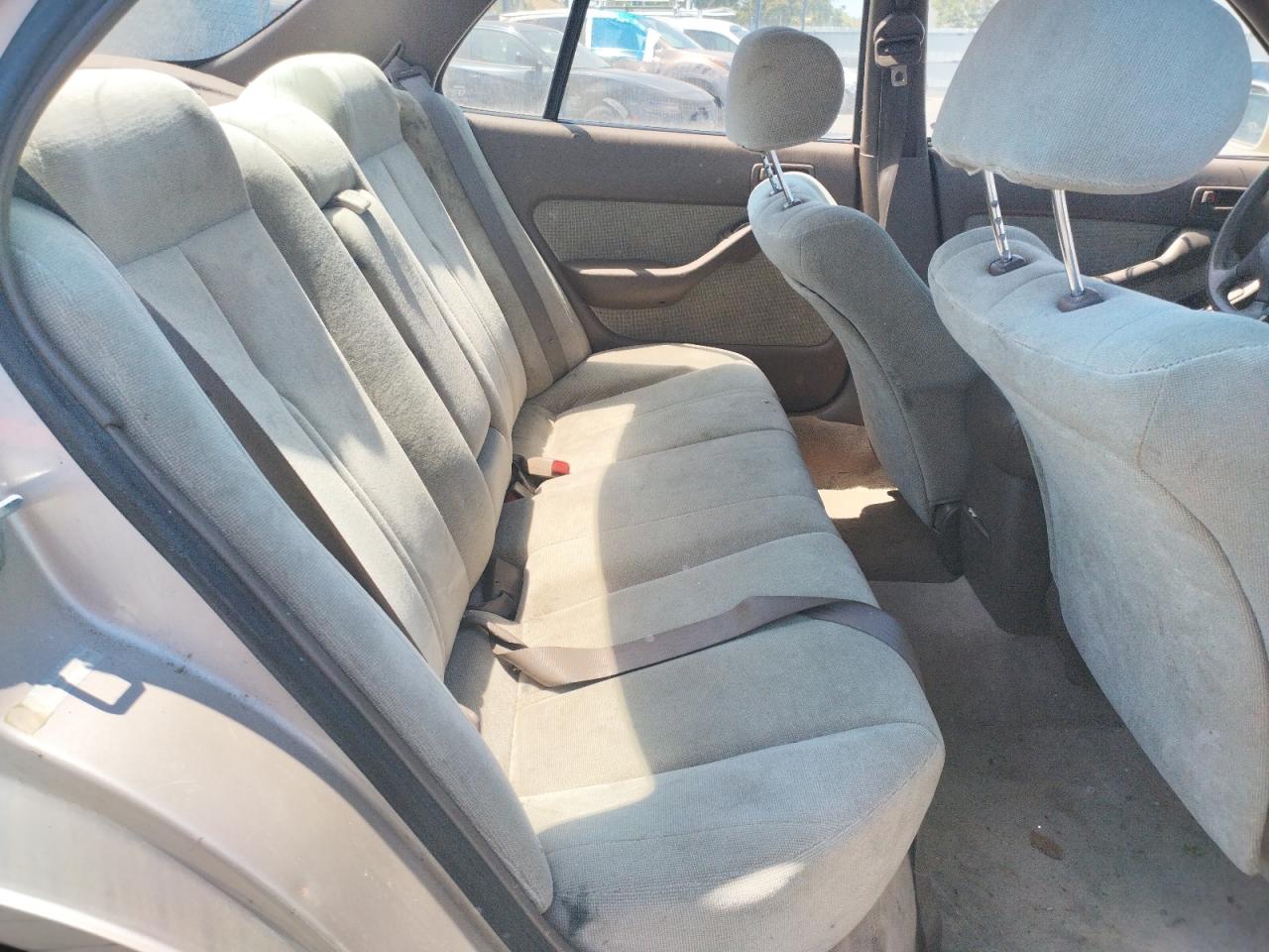 Photo 6 from auction – 1993 TOYOTA CAMRY LE with VIN JT2VK12E1P0183748