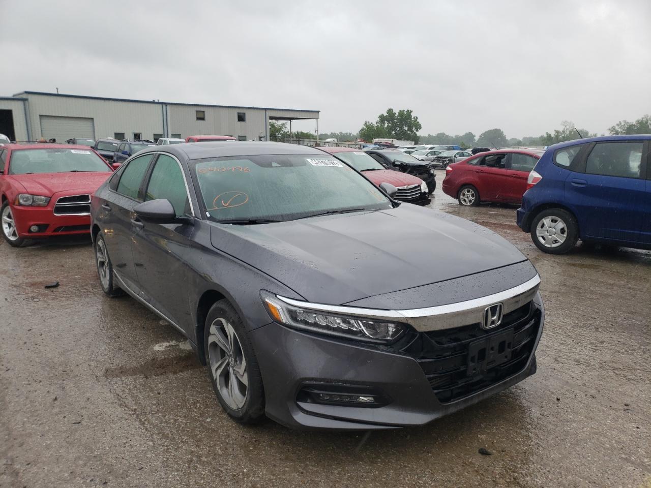 Photo 1 from auction – 2018 HONDA ACCORD EXL with VIN 1HGCV2F67JA040496