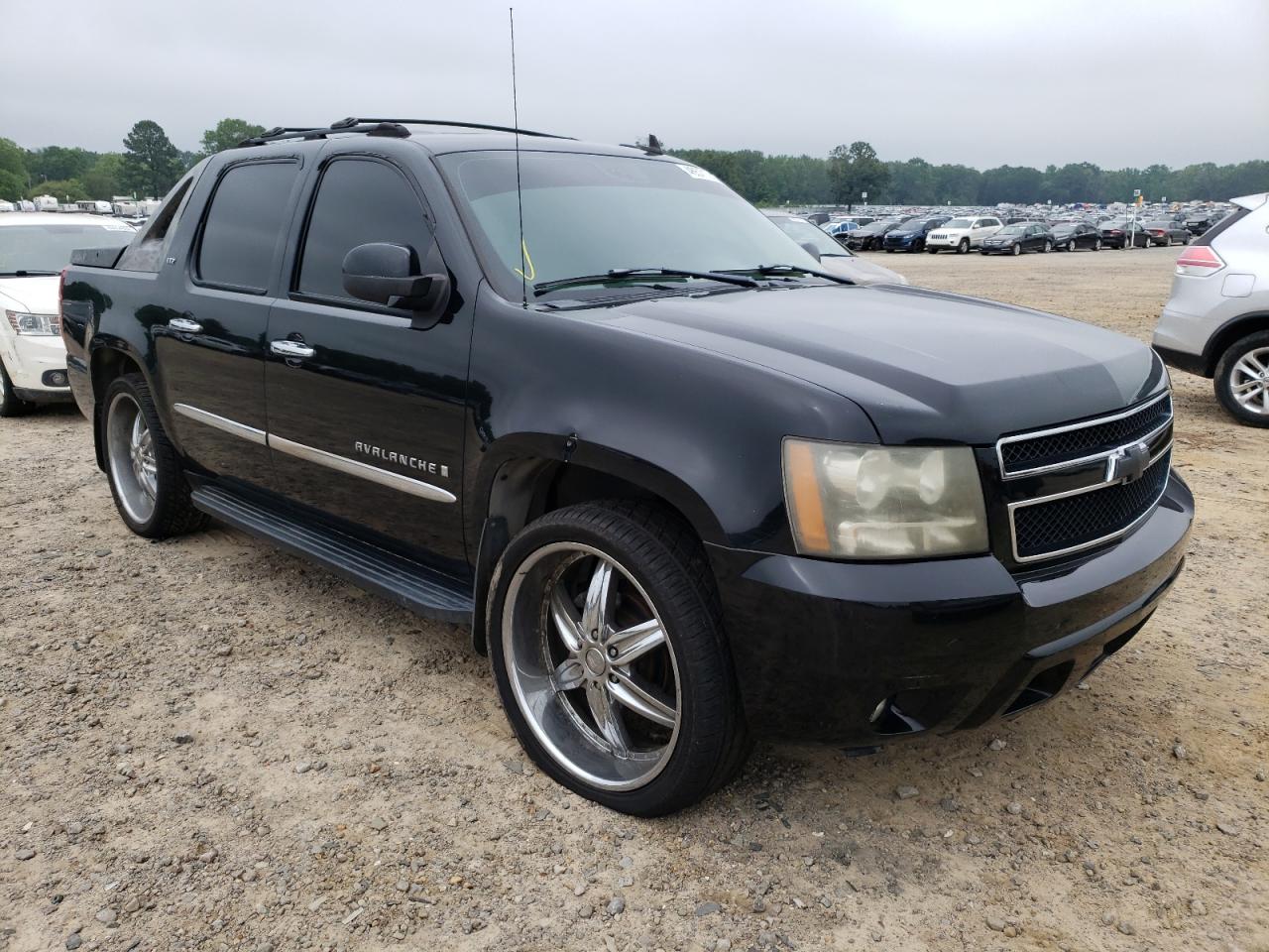 Photo 1 from auction – 2007 CHEVROLET AVALANCHE with VIN 3GNEC12J57G104165
