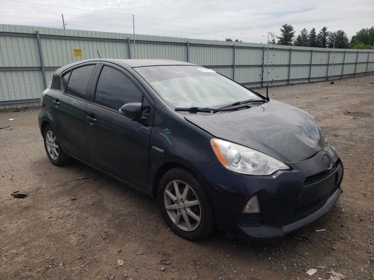 TOYOTA PRIUS C 2012 with VIN JTDKDTB33C1521699 - Photo from auction