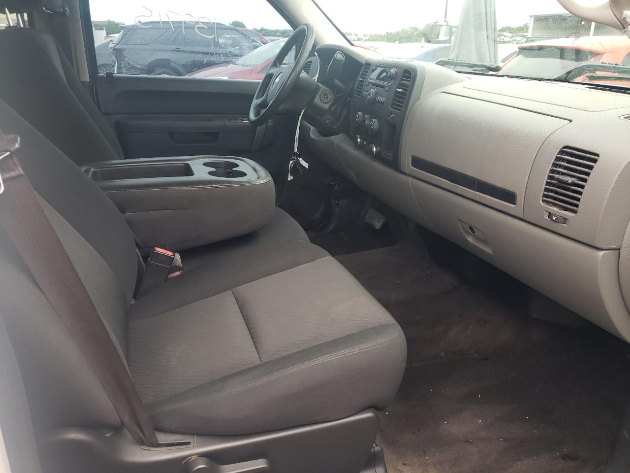 Photo 5 from auction – 2013 CHEVROLET SILVERADO with VIN 3GCPCREA9DG328482