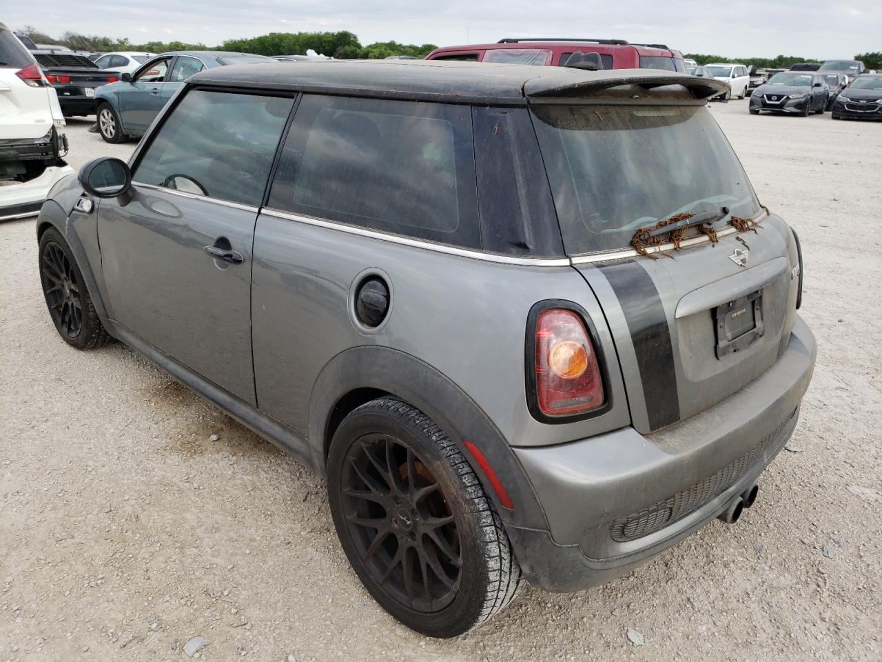 Photo 3 from auction – 2009 MINI COOPER S with VIN WMWMF73589TW85597