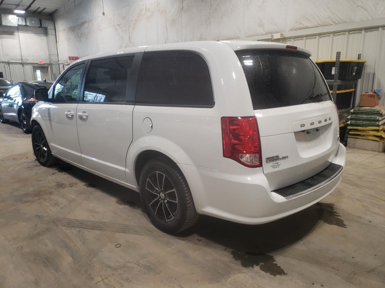Photo 3 from auction – 2018 DODGE GRAND CARA with VIN 2C4RDGEG0JR145699