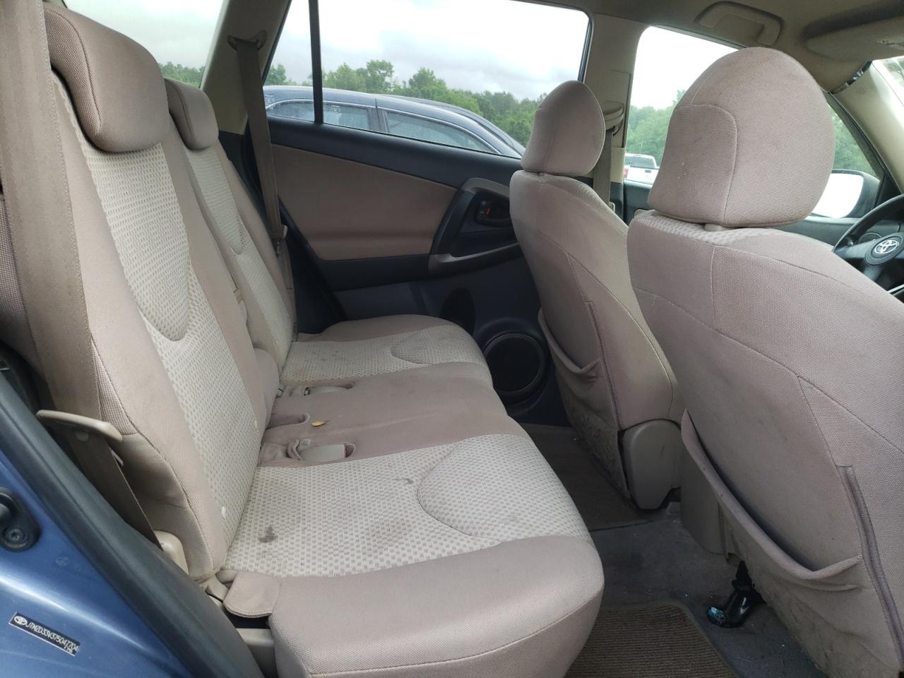 Photo 6 from auction – 2007 TOYOTA RAV4 with VIN JTMZD33V375047704