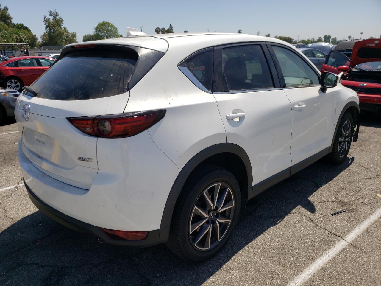 Photo 4 from auction – 2018 MAZDA CX-5 GRAND with VIN JM3KFADM3J1370307