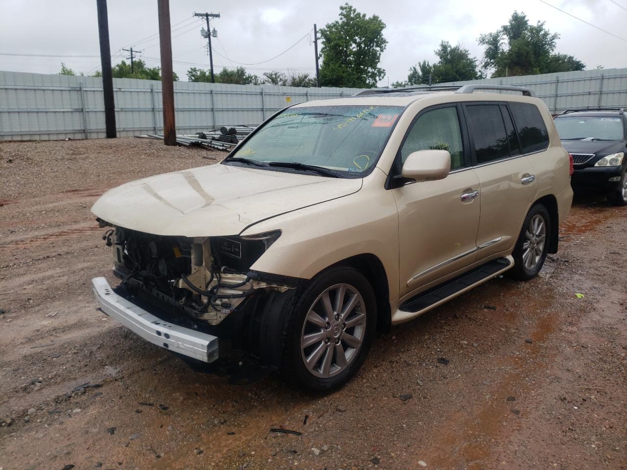 Photo 2 from auction – 2011 LEXUS LX 570 with VIN JTJHY7AX3B4070245