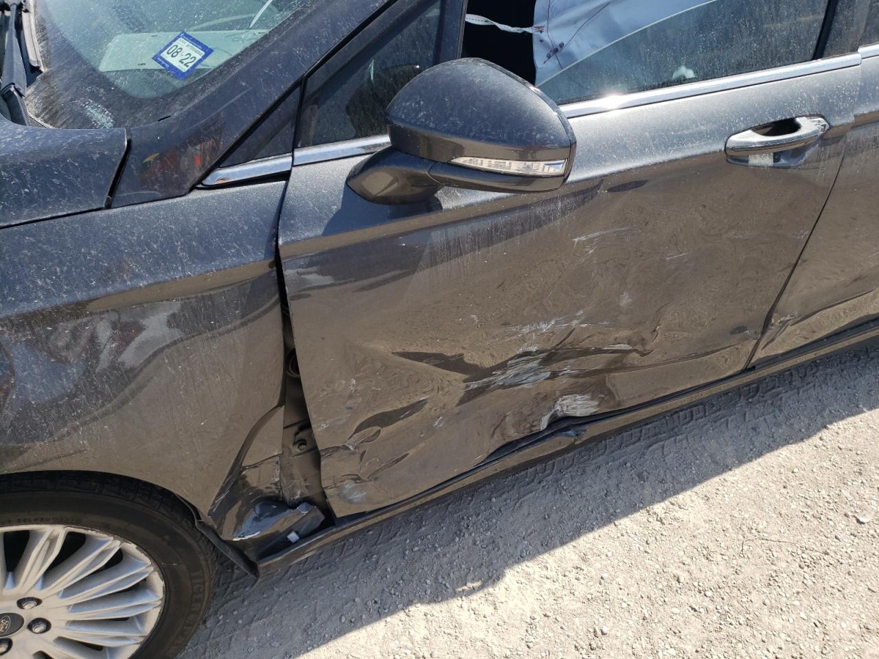 Photo 9 from auction – 2015 FORD FUSION SE with VIN 3FA6P0LU2FR229296