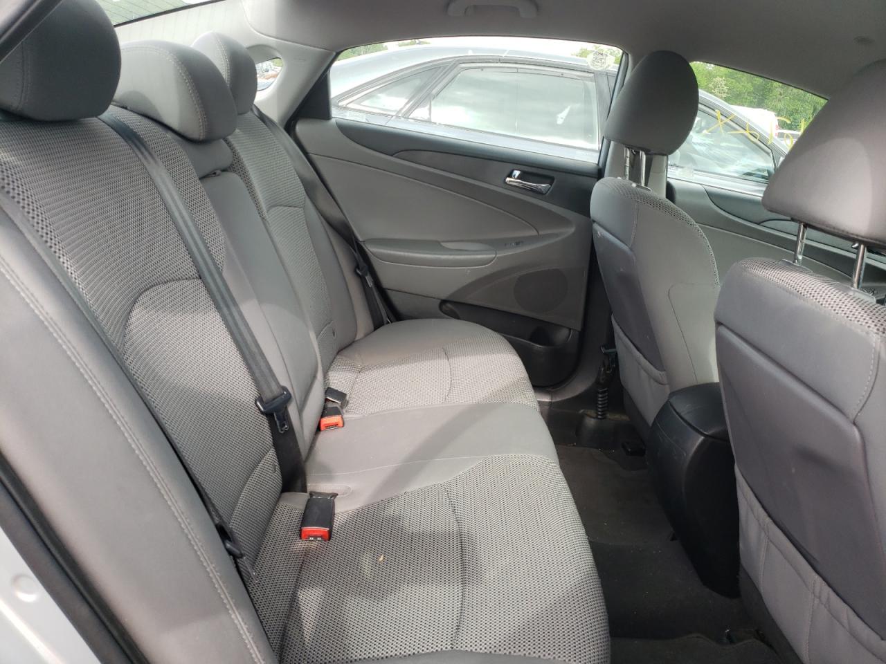 Photo 18 from auction – 2012 HYUNDAI SONATA GLS with VIN 5NPEB4AC3CH439555