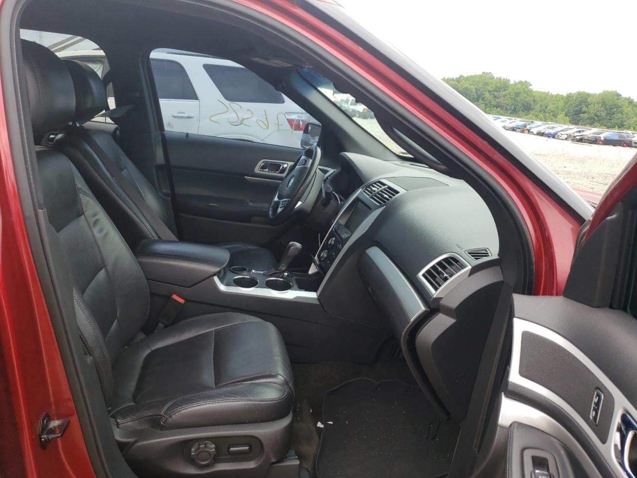 Photo 5 from auction – 2014 FORD EXPLORER X with VIN 1FM5K7D85EGB48714