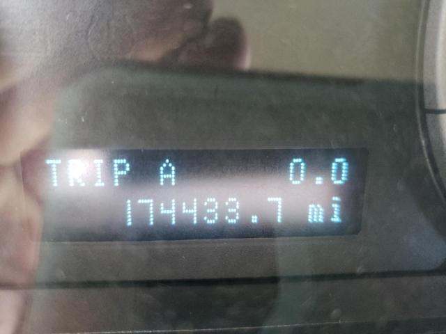 Photo 8 from auction – 2011 FORD ESCAPE LIM with VIN 1FMCU0EG6BKA42876