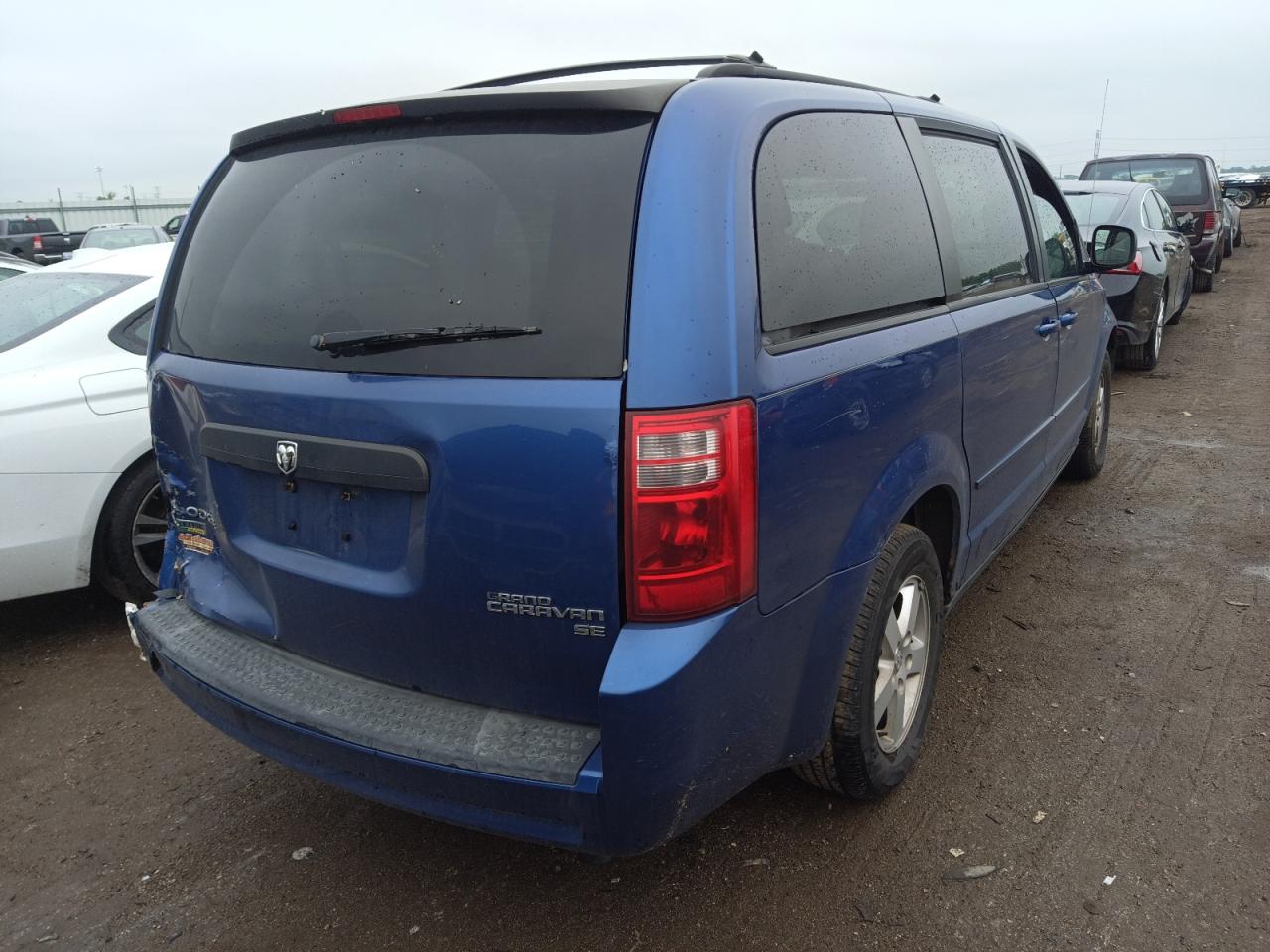 Photo 4 from auction – 2010 DODGE GRAND CARA with VIN 2D4RN4DE1AR236415