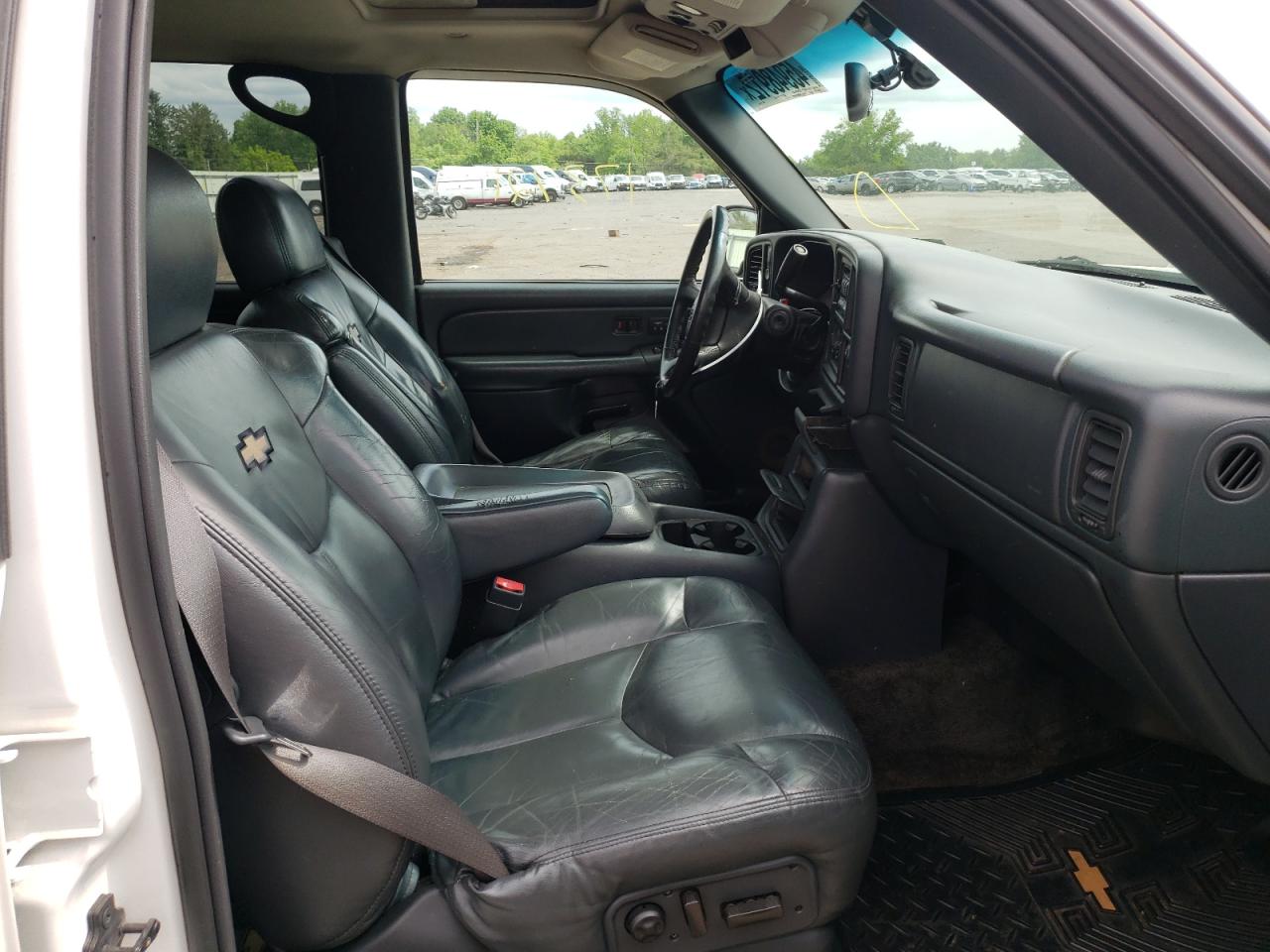 Photo 5 from auction – 2002 CHEVROLET AVALANCHE with VIN 3GNEC13T02G131718