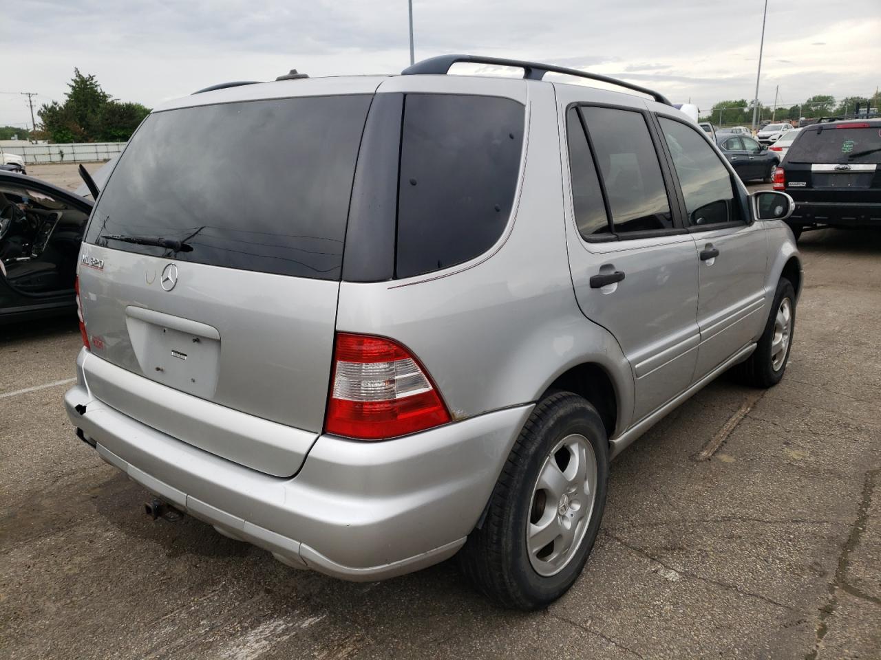 Photo 4 from auction – 2003 MERCEDES-BENZ ML 320 with VIN 4JGAB54E43A392914