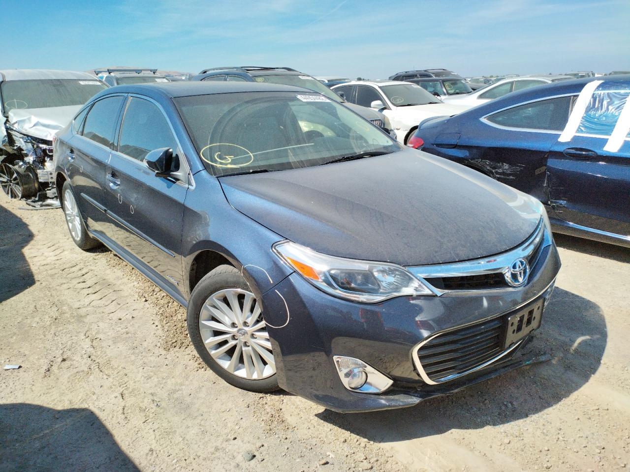 TOYOTA AVALON HYB 2015 with VIN 4T1BD1EB5FU037894 - Photo from auction