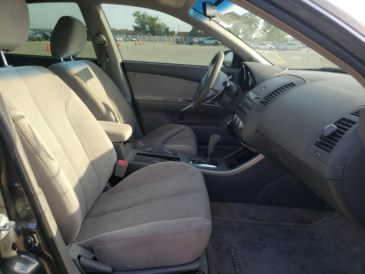 Photo 5 from auction – 2005 NISSAN ALTIMA S with VIN 1N4AL11D15C293955