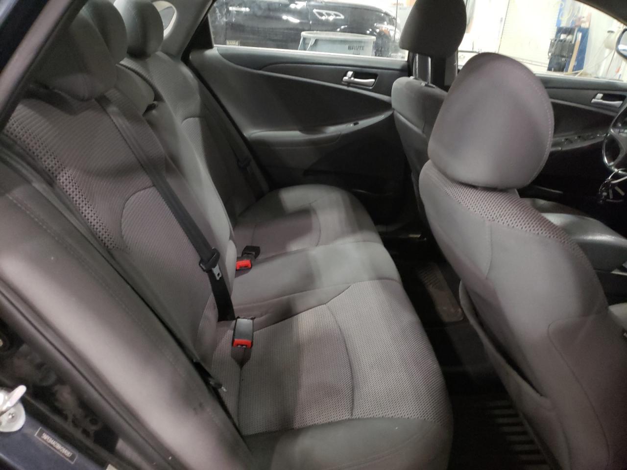 صورة رقم 6 من المزاد - 2011 HYUNDAI SONATA مع VIN 5NPEB4AC0BH284087