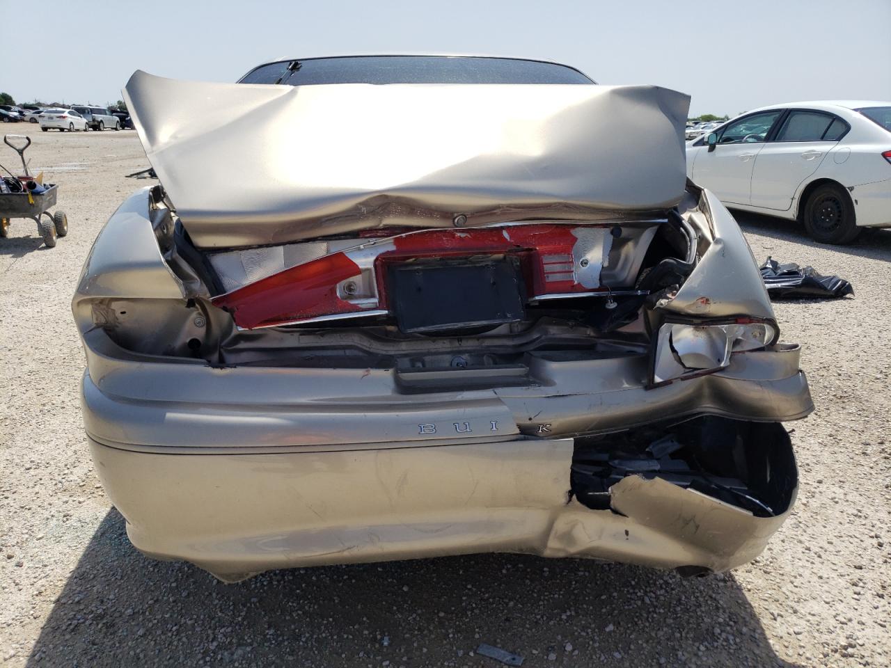 Photo 9 from auction – 2001 BUICK CENTURY CU with VIN 2G4WS52J711297275